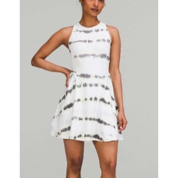 Lululemon Court Crush Dress NWT Sz. 4 - Picture 1 of 7